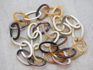 Collier de luxe en corne de buffle fait à la main, bijoux naturels et durables pour femmes, haute qualité - Product Image 6