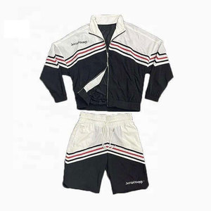 Conjunto Deportivo Personalizado Unisex de Invierno con Estampado de Bloques de Color, Chaqueta Cortavientos 100% Algodón y Pantalones Cortos - Product Image 1