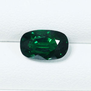 Tsavorite de qualité supérieure 100% naturel, taille ovale chauffée, 3,08 carats, couleur vert foncé, pierre de naissance de janvier pour la fabrication de bijoux - Product Image 2