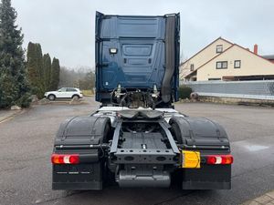 Nuevo/Usado Mercedes-Benz Actros 1845 LS Giga Space con Retardador, ACC, 2 Tanques, Transmisión Automática, Euro 6c - Product Image 4