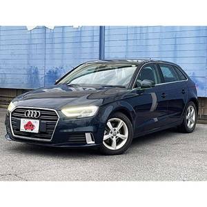 2017 pour Audi A3 Sportback conduite à droite - Product Image 1