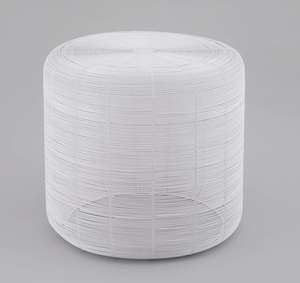 Table d'appoint robuste en fer et en verre qui offre à la fois fonctionnalité et ajout visuellement captivant aux intérieurs haut de gamme - Product Image 2