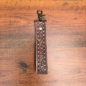 Porte-clés porte-clés en cuir de vachette véritable Concho avec sangle de bracelet, cadeaux de cow-girl - Product Image 4