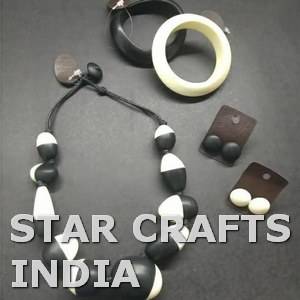 คุณภาพสูงสแตนเลสเครื่องประดับแฟชั่นสำหรับผู้หญิงวินเทจหนังสายเรซินจี้สร้อยคอต่างหูคริสเตียน - Product Image 2