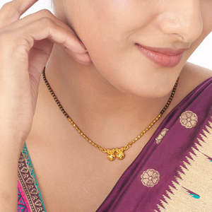 Pendentif Mangalsutra en or Aaruni Watimani - Style religieux - Product Image 3