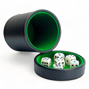 Juego de Vasos para Dados de Cuero Sintético Premium Personalizado – Vasos Silenciosos con Interior de Fieltro Colorido para Casino, Dados de Mentiroso y Tablet - Product Image 3