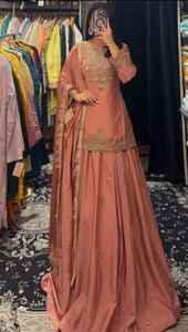 Traje Sharara de Diseño Moderno con Dupatta para Diwali y Eventos en la Playa - Product Image 5