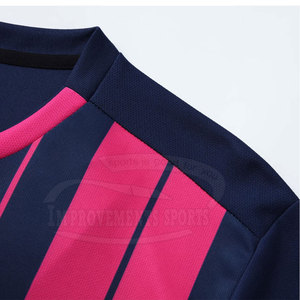 Conjunto de uniforme de fútbol personalizado de alta calidad para adultos, último diseño, ropa deportiva por sublimación, logotipo, nombre, impresión, pantalones cortos de poliéster - Product Image 3