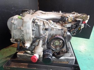 Moteur 2TZ FE 4 cylindres d'occasion, disponible en diesel et essence, en aluminium pour usage automobile - Product Image 5