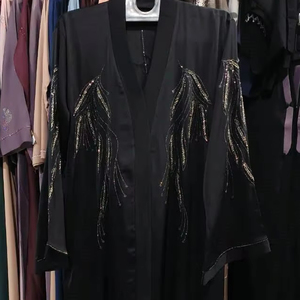 Vêtements islamiques traditionnels musulmans élégants et modestes pour femmes, vêtements de fête scintillants pour le travail à la main, abaya de style Dubaï-accessoire inclus - Product Image 1