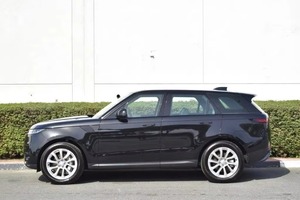 Voitures électriques neuves et d'occasion Boîte de vitesses automatique, transmission intégrale, intérieur en cuir clair/foncé, émissions Euro VI, toit en alliage d'aluminium - Product Image 3