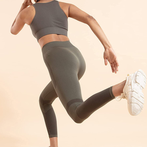 Soutien-gorge de yoga pour femmes de haute qualité soutien-gorge de sport d'entraînement léger à impact élevé avec conception sans couture sexy rembourrée bas quantité minimale de commande OEM ODM - Product Image 6