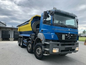 2008 Mercedess AXOR 3240 8X4 Camión volquete Euro 6 Transmisión semiautomática Combustible diésel Estado usado Izquierda Envío gratis - Product Image 2