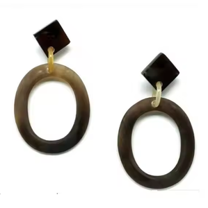Boucles d'oreilles personnalisées en corne de buffle Boucles d'oreilles élégantes en corne de buffle pour femmes 100% Natural Ox & Buffalo Horn by Crescent Crafts - Product Image 1