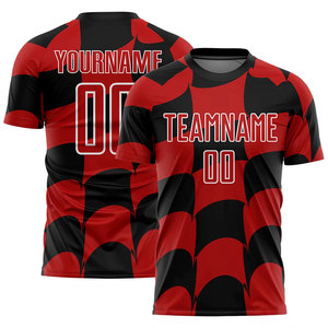 Tenue de football de niveau tournoi, conçue avec un maillot et un short de football sublimés et respirants - Product Image 2