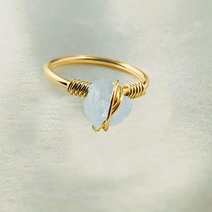 Anillos de piedras preciosas de zafiro en bruto natural, piedra de nacimiento envuelta en alambre Vermeil dorado, joyería de moda, fiesta de compromiso, aniversario, perfecto - Product Image 4