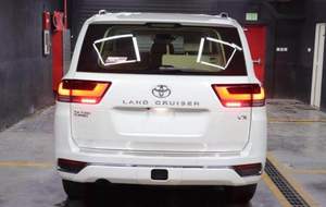 2023 NUEVO MODELO para LC 300 SERIES VX V6 3.3L TWIN TURBO DIESEL AUTOMÁTICO EURO 5 - Product Image 5