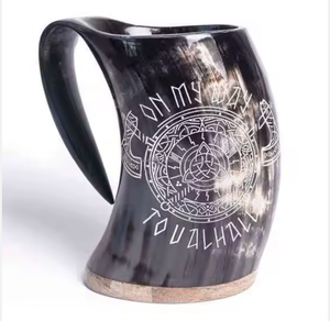 Mug en corne de buffle naturel, mug à boire viking pour fête, mug en corne de différents designs - Product Image 1