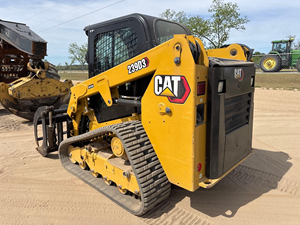 รถตักล้อยาง Caterpillar 239D รุ่นปี 2023 น้ำหนัก 200 ตัน พร้อมจำหน่ายชิ้นส่วนแกนกลางที่ใหม่เอี่ยม - Product Image 5