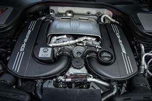 MERCEDES-AMG GLC 63 S COUPE 2020 USADO, VOLANTE A LA IZQUIERDA/DERECHA - Product Image 5