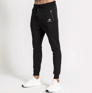Vente en gros Ensemble de survêtements à capuche pour hommes à imprimé populaire Ensemble 2 pièces pour hommes - Product Image 2