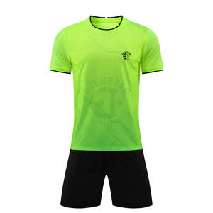 Diseños personalizados Precio razonable Ropa deportiva Uniforme de fútbol para la venta en línea Uniforme de fútbol ligero y cómodo - Product Image 1