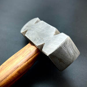 Martillo de Damasco Forjado a Mano Personalizado, Martillo Industrial de Alta Calidad con Mango de Madera y Metal Forjado a Mano - Product Image 6