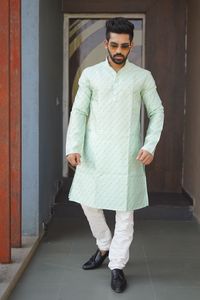 Maruti-Vêtements de fête pour hommes en jacquard traditionnel lourd Amboj à la mode-Kurta Pyjama pour la célébration de l'Aïd-Vêtements indiens pakistanais - Product Image 3