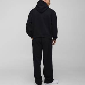 Chándales personalizados de moda al por mayor logotipo estampado en aerosol para ropa de calle de hombre chándales de alta exigencia para invierno transpirable personalizado - Product Image 2