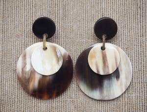 Boucles d'oreilles en corne de buffle pour filles, boucles d'oreilles pour femmes, bijoux en corne, corne naturelle pour femmes, haute qualité - Product Image 4