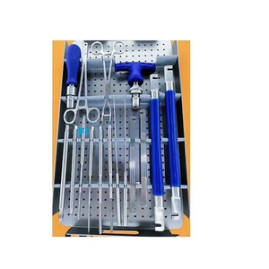 Juego de Clips Cervicales Clear-Line 2025, Equipo Veterinario de Clase II en Acero Inoxidable para Procedimientos Quirúrgicos con 2 Años de Garantía - Product Image 1