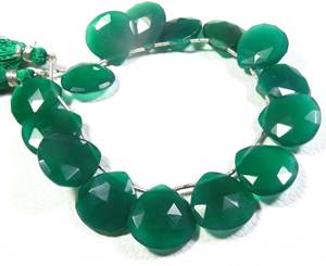 ลูกปัดหินออนิกซ์สีเขียวธรรมชาติทรงหัวใจเจียระไน ขนาด 7.5 นิ้ว พร้อมลูกปัดออนิกซ์ขนาด 17 มม. จำนวน 15 เม็ด สำหรับทำเครื่องประดับ - Product Image 2