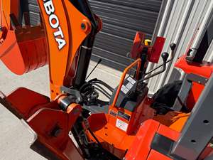 2016 Kubota L47ไฮโดรสแตติก4x4เครื่องยนต์ดีเซลเดินรถแทรคเตอร์47แรงม้าฟังก์ชั่นที่สามปั๊มโหลดเดอร์ปั๊มแบริ่งมอเตอร์หลักเกียร์ - Product Image 3