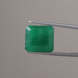 Esmeralda Natural al por Mayor, Certificada por IGI, Suelta, 10.74 Quilates, Corte 14x13mm, Premium Panna, Certificada por Terceros, Gema Fina Ligera - Product Image 1