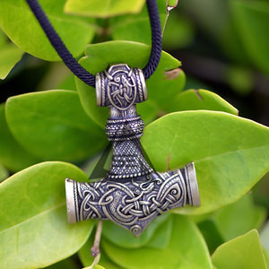 Vente chaude : Pendentifs en acier fabriqués au Pakistan, pendentifs en acier sur mesure, nouveaux pendentifs en acier élégants - Product Image 2