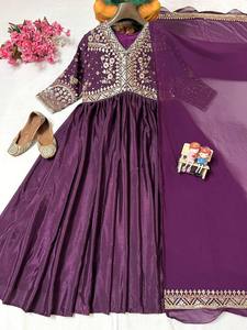 Robe Anarkali entièrement cousue avec dupatta pour les festivals et les soirées, robe Anarkali longue pour la vente à l'exportation - Product Image 2
