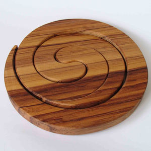 Round <b>Wood</b> Beaded Mother of Pearl Jute <b>Placemats</b> Top Quality Fashionable Trending Design New Customized Gold Accessories - Product Image 4