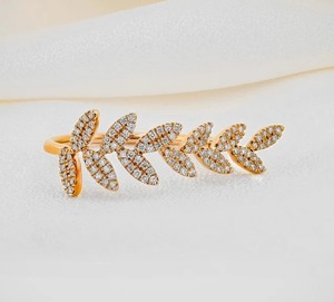 Belle bague en argent sterling Moissanite Forme de marques Bague personnalisée pour les femmes Diamant à facettes et autres bijoux en diamant - Product Image 5