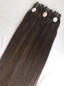 Extensions brutes de qualité supérieure de 28 '', 100% humains, vison cambodgien, temple indien, vierge, droite, 12 donneurs uniques, couleur du vendeur indien - Product Image 2