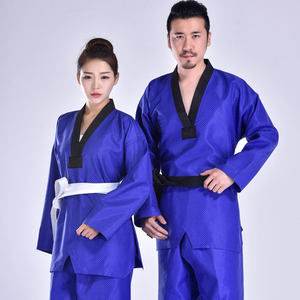 Uniforme de Taekwondo à ceinture noire personnalisé léger de haute qualité pour les arts martiaux - Product Image 4