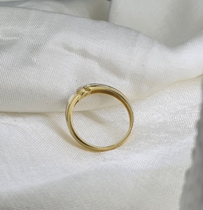 แหวนเพชรเม็ดเดี่ยวแบบโรแมนติก1กะรัตสำหรับผู้ชายได้รับการรับรองสำหรับงานเลี้ยงและของขวัญ - Product Image 3