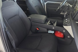 D-efender 110 T-urbocharged 4-C-ylindres, 4 roues motrices, en bon état - Product Image 3