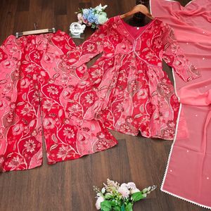 Ensemble de costume lourd ALIA CUT joliment décoré avec une broderie manuelle complexe associée à un pantalon assorti et une dentelle dupatta - Product Image 1