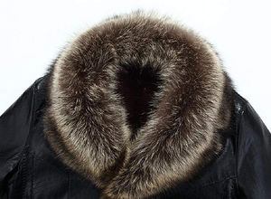 Chaqueta Bomber de Invierno para Hombre, Estilo Punk Rock, con Capucha de Piel Sintética Larga, Color Negro y Blanco, con Logotipo Frontal, 2026 - Product Image 5