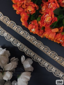 Cordones de corte Zari dorados hechos a medida Recorte de lujo y sexy para ropa Bordes Suministro de reventa para diseñador de vestidos - Product Image 4