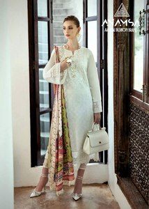 Luxury Lawn Collection Pakistan et Indien Shalwar Kameez convient aux vêtements indiens et pakistanais à la mode avec Dupatta - Product Image 3