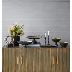 Plateau de service rectangulaire argenté élégant avec design moderne et bords subtils pour un affichage élégant et une utilisation fonctionnelle - Product Image 6