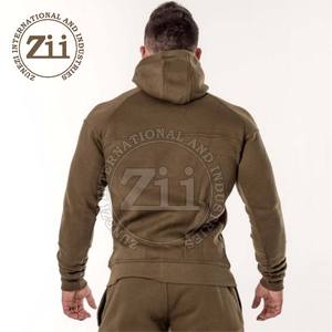 Logo personnalisé OEM Sweat à capuche ajusté pour hommes, vêtements de sport en polyester respirant pour l'entraînement de course à pied en hiver - Product Image 2