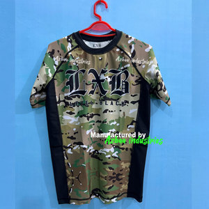 Azbaa Industries Camisa de compresión para hombre Venta caliente Fábrica al por mayor Sublimación personalizada Protectores de erupción para BJJ Grappling Stretch - Product Image 5