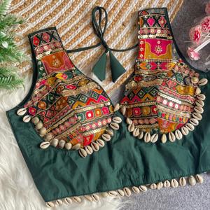 Festival Wear Seda romana con hilo y lentejuelas Bordado Blusa Fabricante y proveedor de Surat - Product Image 2